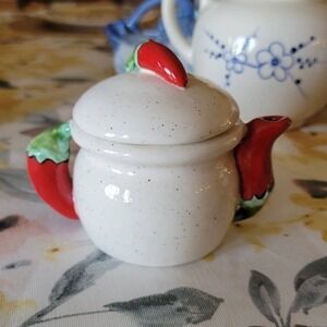 Chili‎ Pepper Teapot Ceramic Novelty Miniature Teapot Collectible Decor